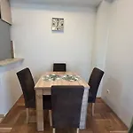 Cozy In Podgorica, Blok 9