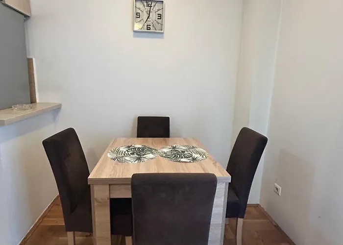 Cozy In Podgorica, Blok 9